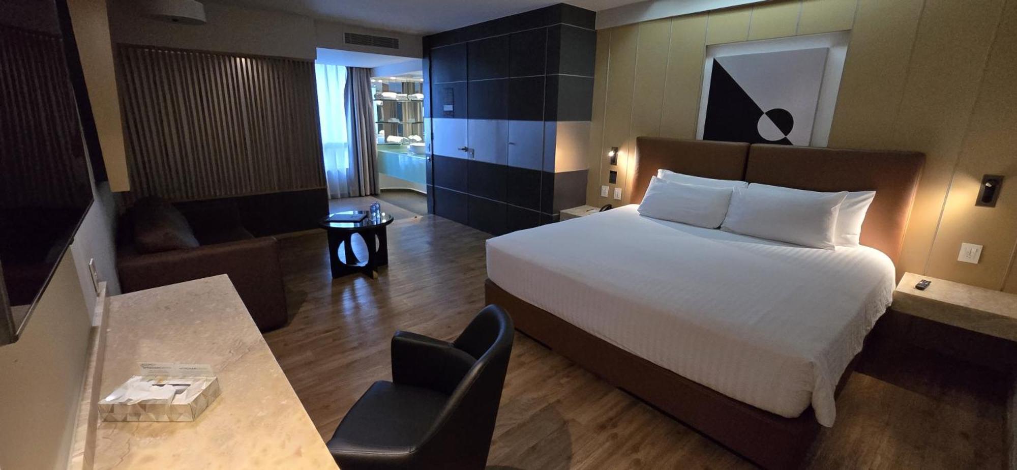 Ramada By Wyndham Mexico City Santa Fe Buitenkant foto